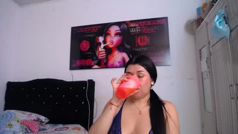 Snapshot of lyda20 chatting on 10-14-25, 07:14 lyda   online show from 10-14-25, 07:14