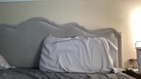 Olivia online show from 01-13-25, 04:51