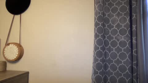 Olivia online show from 02-22-25, 08:53