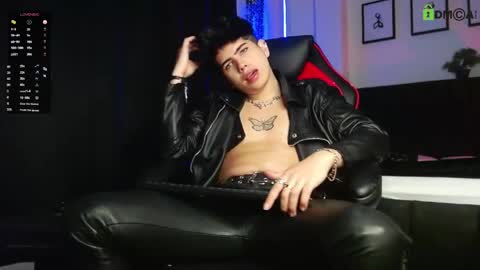 Lyle Bennett Freelance Model online show from 05-18-26, 08:03