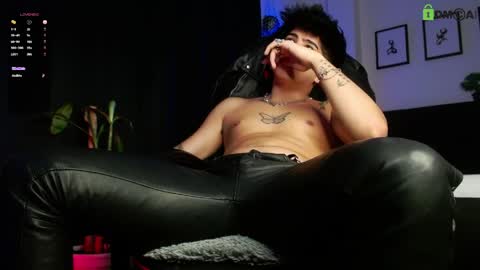 Lyle Bennett Freelance Model online show from 05-22-26, 08:36