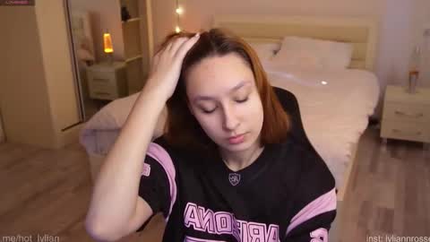 Lylian online show from 11-03-25, 07:09