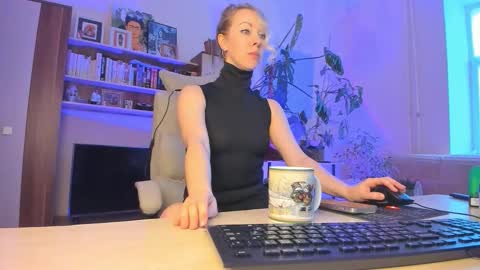 Snapshot of lylithskye chatting on 03-22-26, 02:20 Lylith Skye NO NUDE model online show from 03-22-26, 02:20