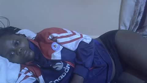 lyn_anna online show from 12-17-25, 05:46