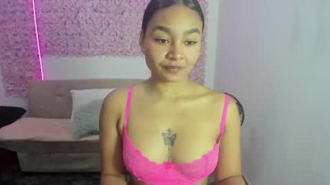 Snapshot of lynda_bonnie chatting on 06-23-26, 01:53 lynda_bonnie online show from 06-23-26, 01:53
