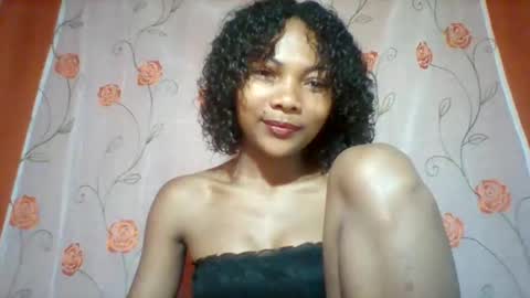 lyndah19 online show from 11-26-25, 08:48