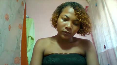 lyndah19 online show from 02-18-26, 07:37