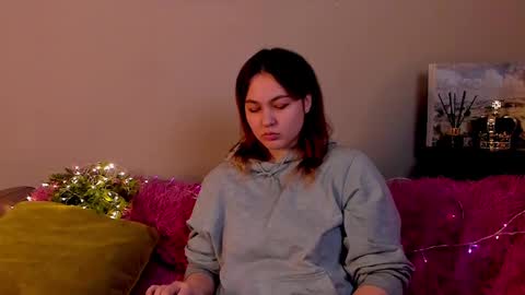 Alice online show from 12-06-24, 05:55