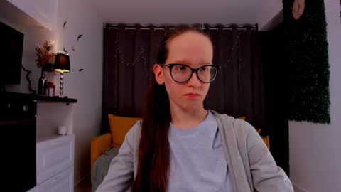 Sara online show from 02-13-25, 10:22