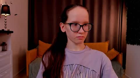 Sara online show from 02-20-25, 10:37