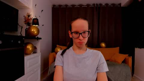 Sara online show from 02-24-25, 07:41