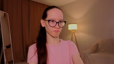 Sara online show from 03-29-26, 04:07