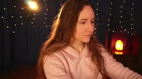 Snapshot of lynn_feline chatting on 01-28-25, 10:02 Lynn online show from 01-28-25, 10:02