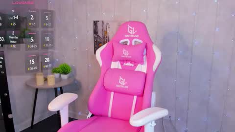 Lynn online show from 10-25-25, 11:21