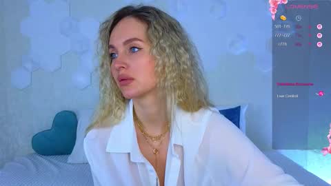 Lana online show from 11-20-25, 02:56