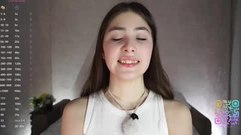 Snapshot of lynnaaspen chatting on 01-07-26, 05:15 Ellie online show from 01-07-26, 05:15