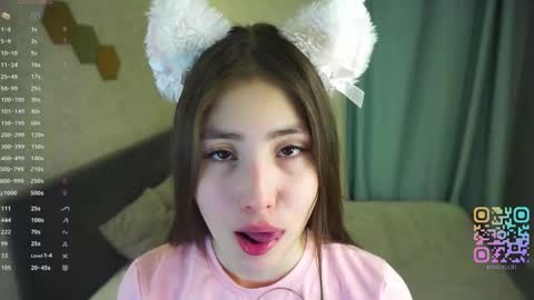 Snapshot of lynnaaspen chatting on 02-14-26, 09:11 Ellie online show from 02-14-26, 09:11