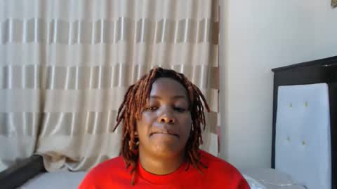 Snapshot of lynnchoco chatting on 10-26-25, 05:19 Lynn online show from 10-26-25, 05:19