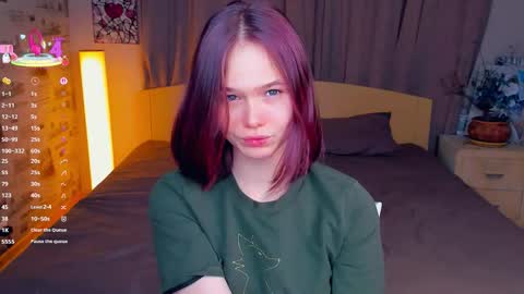 Cozy Lynns room online show from 12-05-25, 09:29