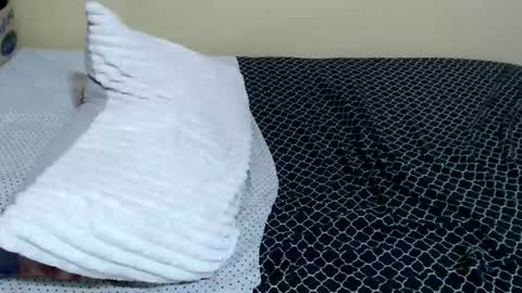 lyenne online show from 04-16-26, 08:59