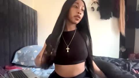 Snapshot of lynnetteclaycamp chatting on 02-27-26, 04:07 Kay online show from 02-27-26, 04:07