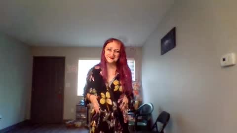 Lynn  online show from 06-18-26, 11:20