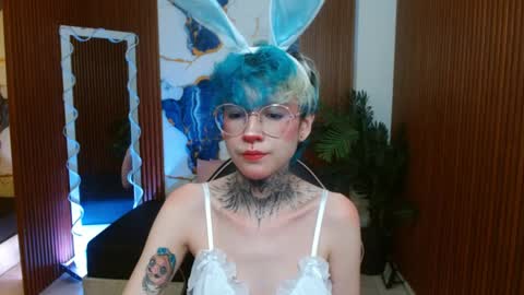 lyra_tay online show from 04-05-26, 11:29