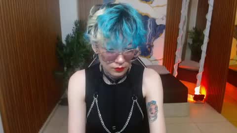 Snapshot of lyra_tay chatting on 04-25-26, 07:00 lyra_tay online show from 04-25-26, 07:00