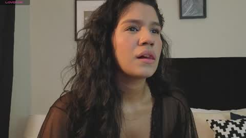 Snapshot of lyriadiamond_ chatting on 05-18-26, 08:14 Lyria Diamond online show from 05-18-26, 08:14