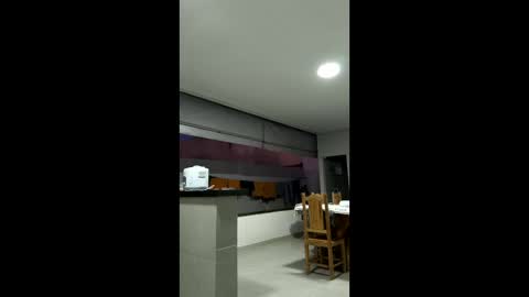 m0ren01995 online show from 05-09-26, 09:14