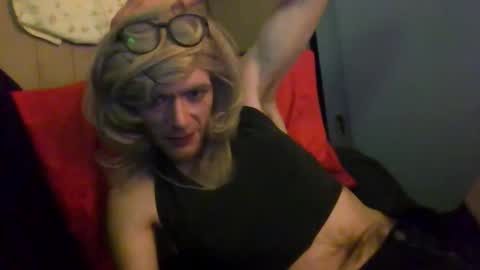 Snapshot of m19261 chatting on 03-09-26, 08:51 Even online show from 03-09-26, 08:51