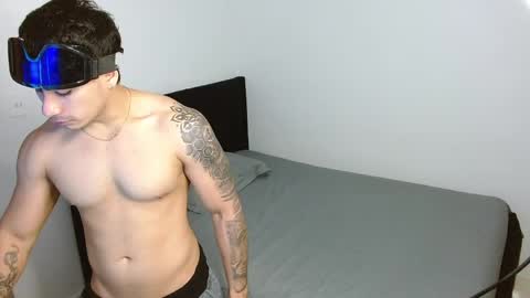 MICHAEL online show from 04-05-26, 03:58