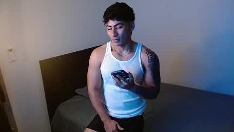 Snapshot of m1chaelx_ chatting on 05-06-26, 02:51 MICHAEL online show from 05-06-26, 02:51