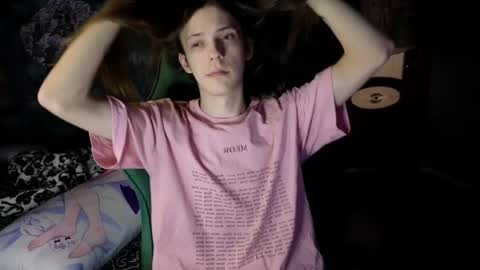 Snapshot of m1shq chatting on 02-28-25, 06:21 m1shq online show from 02-28-25, 06:21