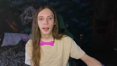 Snapshot of m1shq chatting on 03-12-25, 09:55 m1shq online show from 03-12-25, 09:55