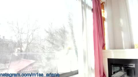 Ariana online show from 02-10-25, 11:57