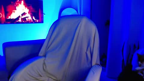 Meli online show from 05-26-26, 01:23