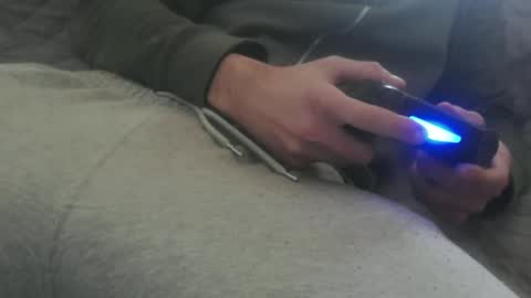 Snapshot of m4dh4tter24 chatting on 12-26-24, 10:37 m4dh4tter24 online show from 12-26-24, 10:37