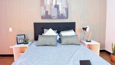 Maria  online show from 11-17-25, 01:50