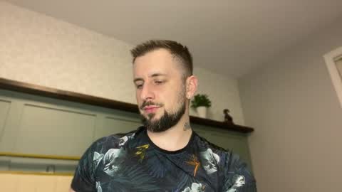 Snapshot of m_stephen chatting on 05-07-26, 02:39 m_stephen online show from 05-07-26, 02:39