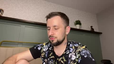 Snapshot of m_stephen chatting on 05-16-26, 03:14 m_stephen online show from 05-16-26, 03:14