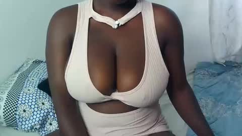 m_tits3 online show from 09-10-25, 09:31