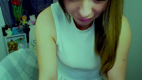 Vikki online show from 04-21-26, 01:39