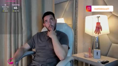 Snapshot of maatt_de_luca chatting on 10-29-25, 05:47 Matt De Luca online show from 10-29-25, 05:47