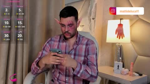 Snapshot of maatt_de_luca chatting on 10-30-25, 06:52 Matt De Luca online show from 10-30-25, 06:52