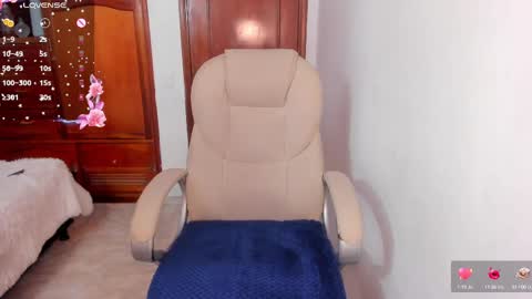 Snapshot of maavca chatting on 09-18-25, 07:49 maavca online show from 09-18-25, 07:49