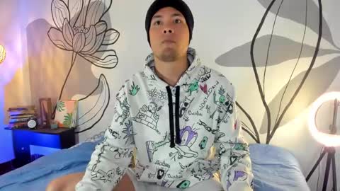 Snapshot of maax_taylor01 chatting on 09-10-25, 11:32 online show from 09-10-25, 11:32