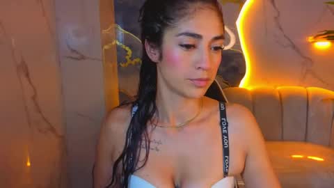 Mabell online show from 05-16-26, 02:52