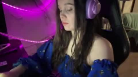 Apolonia online show from 05-25-26, 06:03