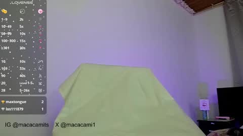 Snapshot of macacami1 chatting on 02-12-25, 11:41 cami online show from 02-12-25, 11:41